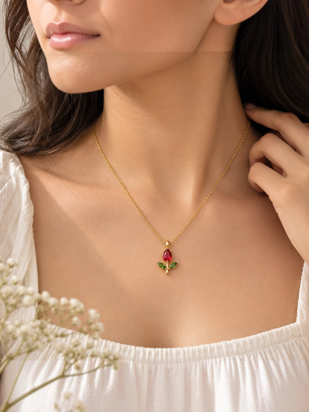 Rose Pendant Necklace