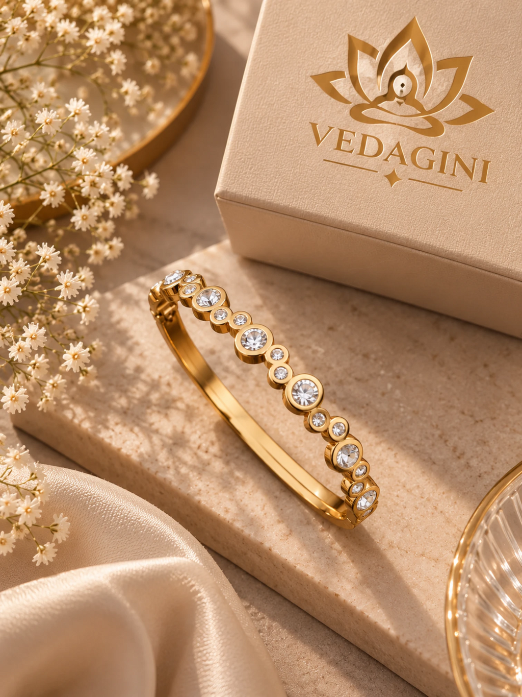 Geometric Crystal Gold Bracelet – 2.6 & 2.8