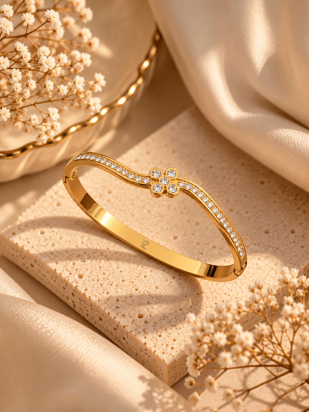 Elara Floral Bracelet