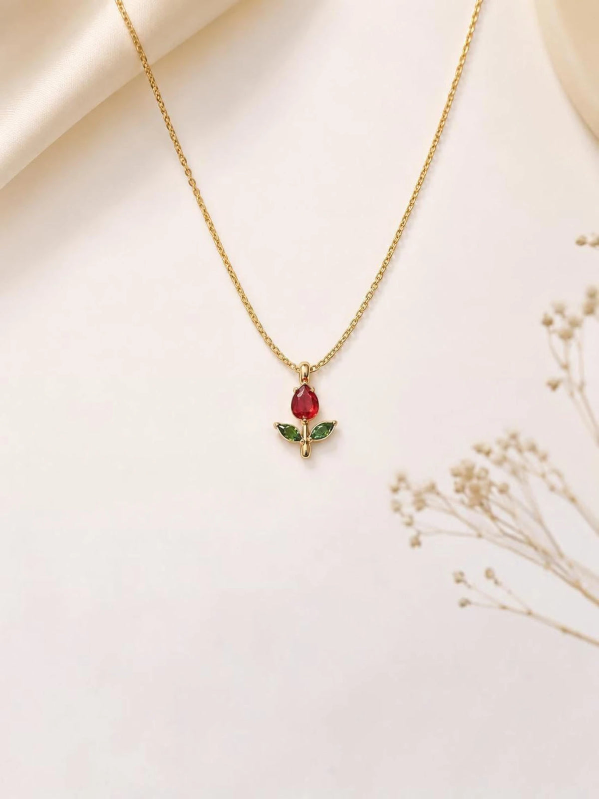 Rose Pendant Necklace