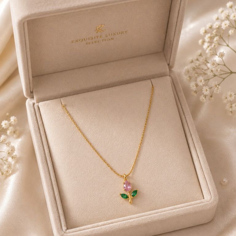 Rose Pendant Necklace