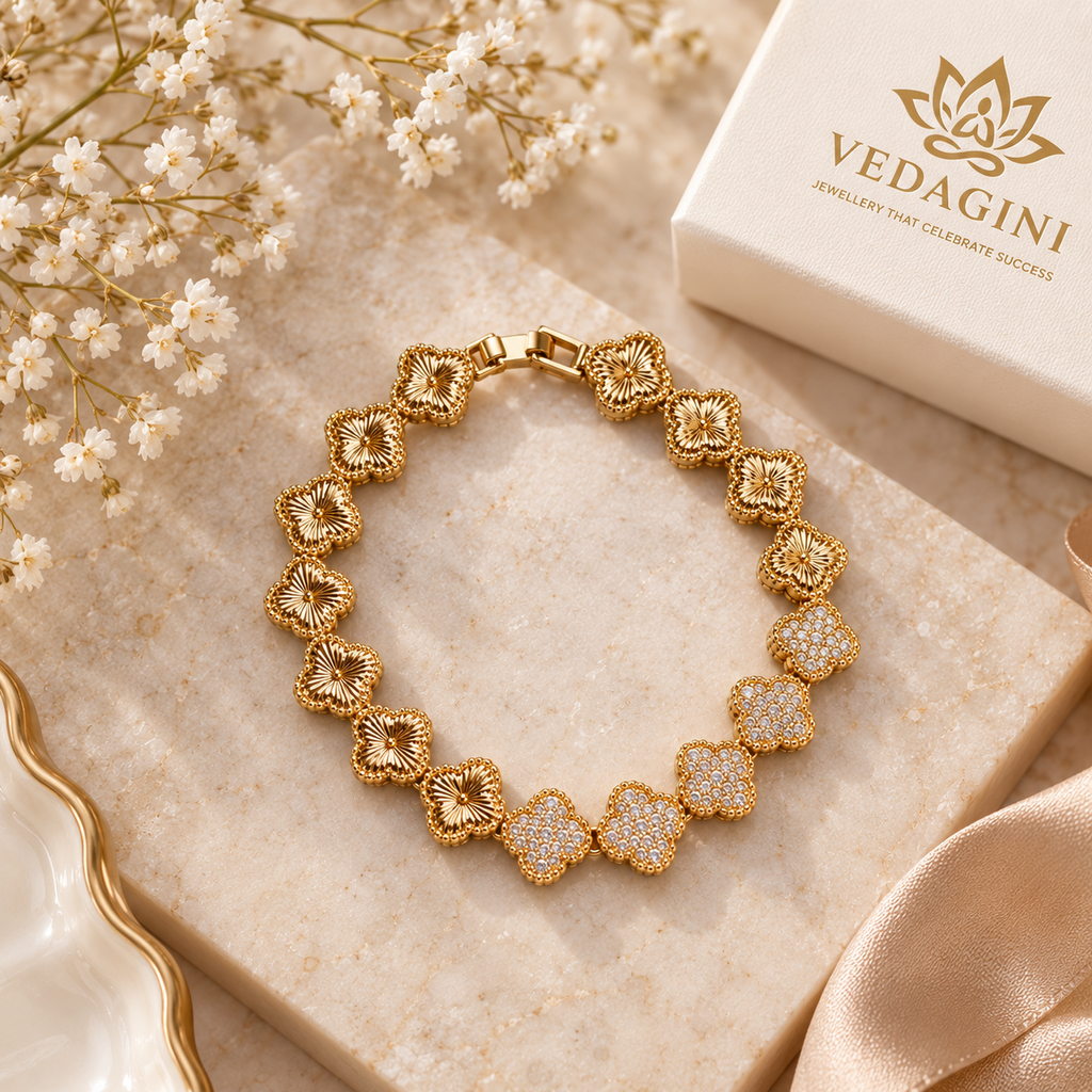 Anti Tarnish Gold Clover Bracelet