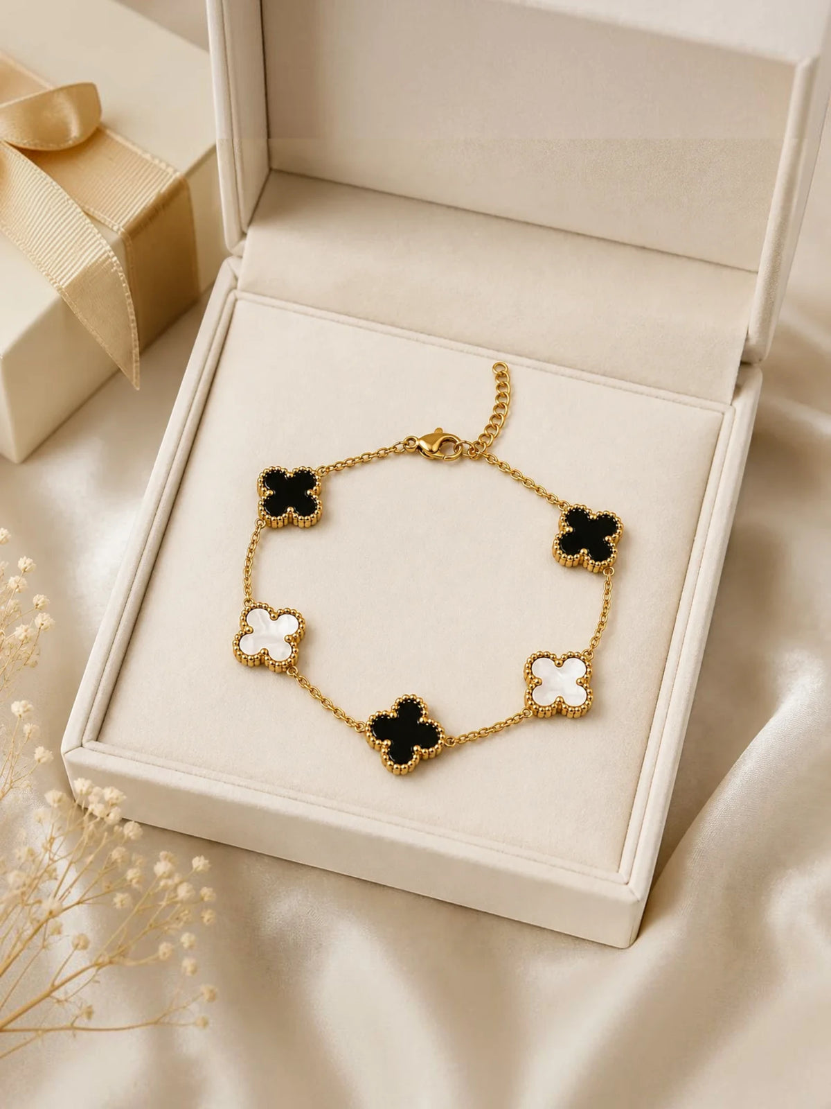 Black & White Clover Charm Bracelet