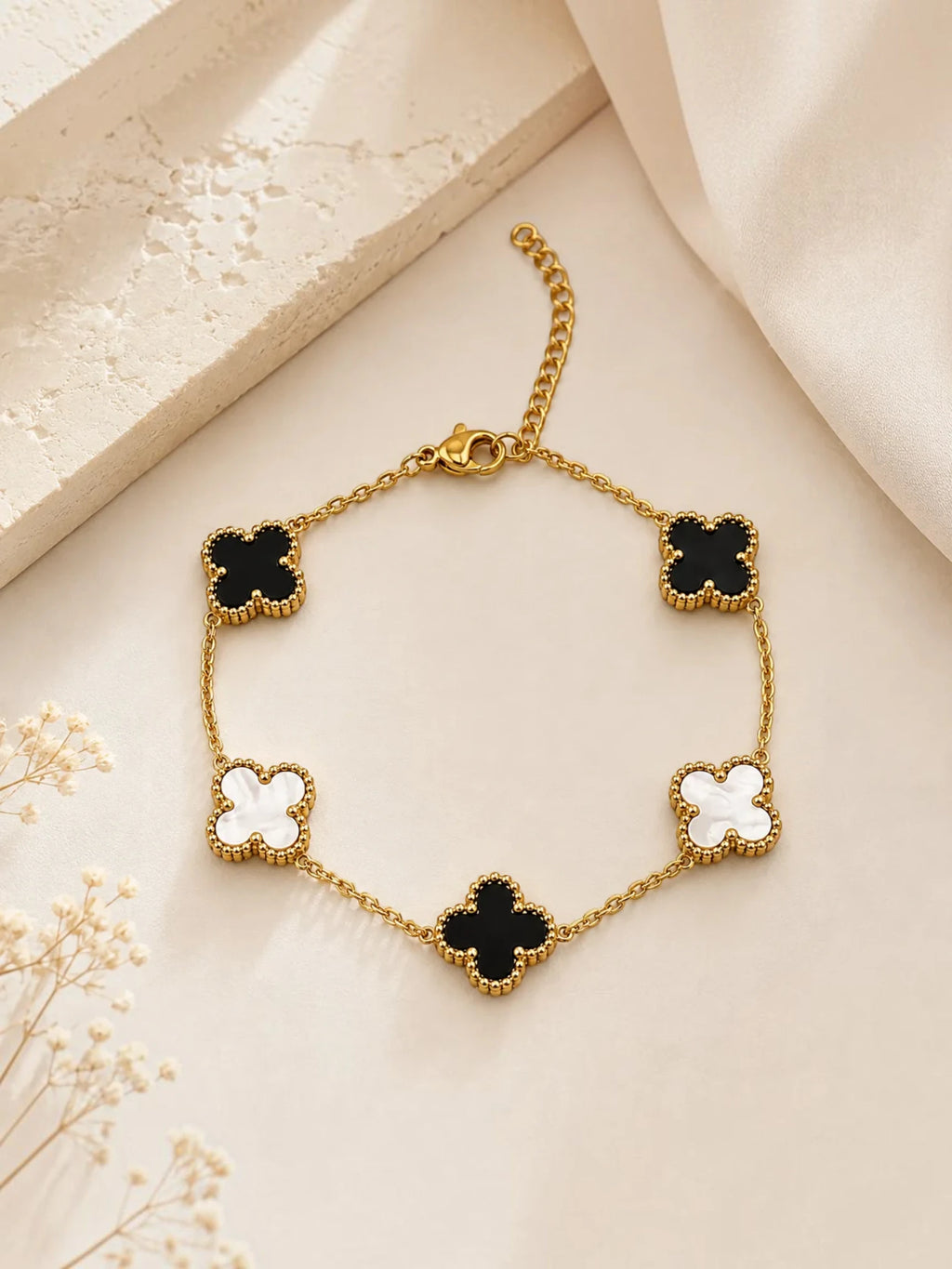 Black & White Clover Charm Bracelet